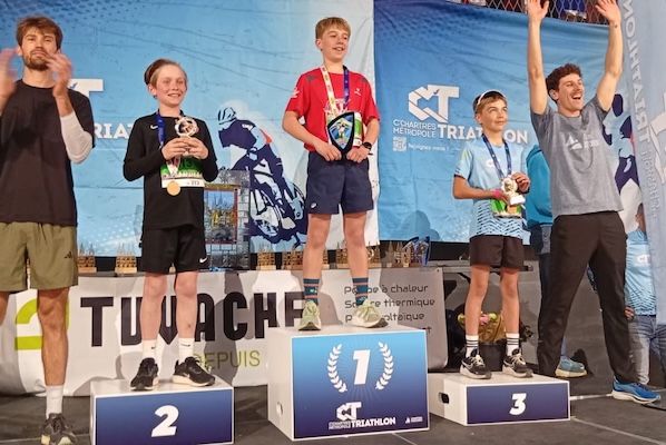 chartres en lumiere malo podium 11.04.26